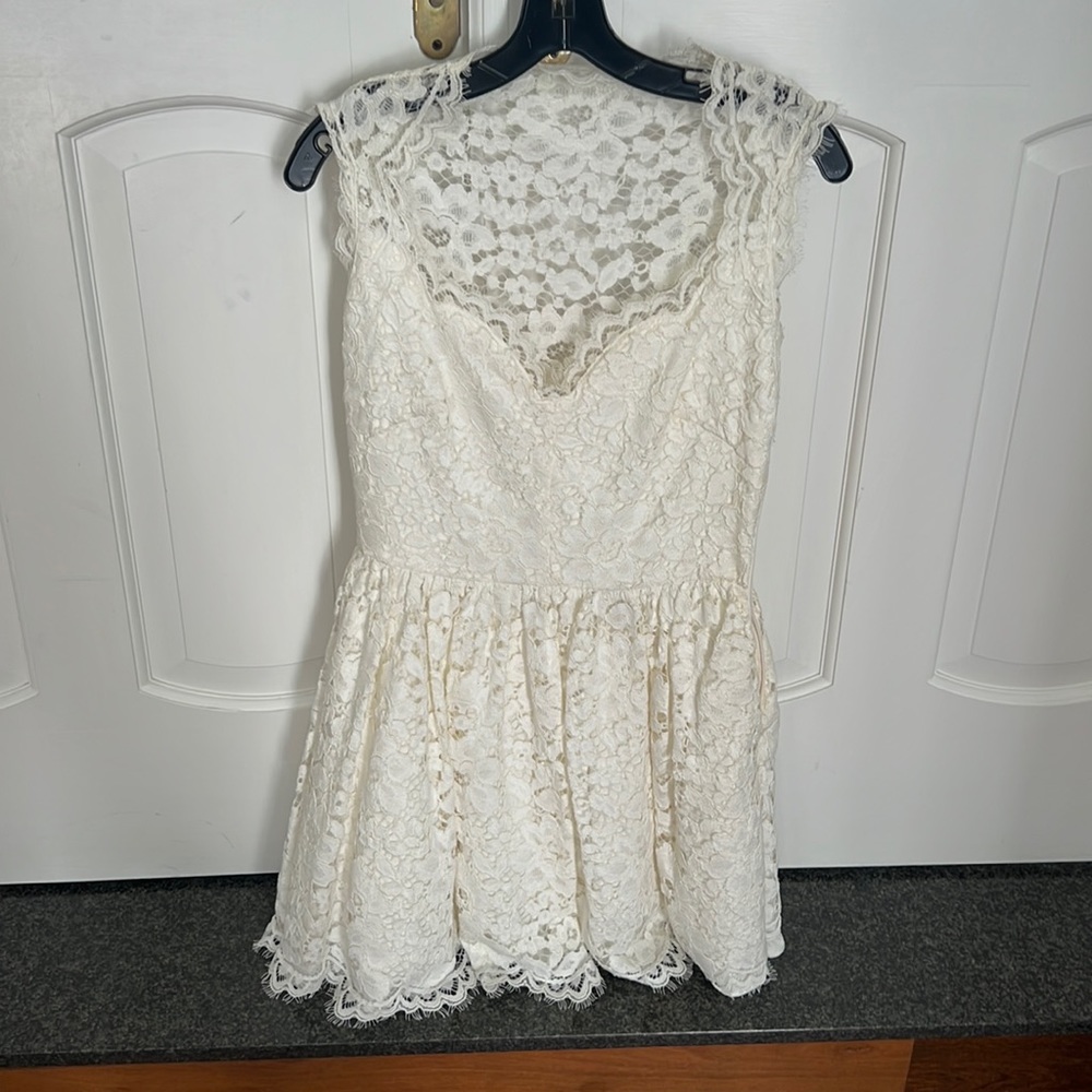 Alexis Lace White Cream Short Dress Bridal Bachelorette Bride Dress size M